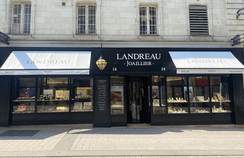 Store banne